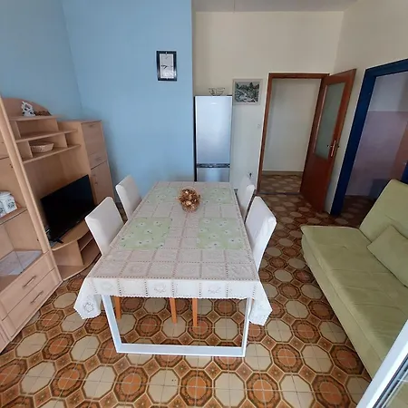 Apartment Primo Lusic