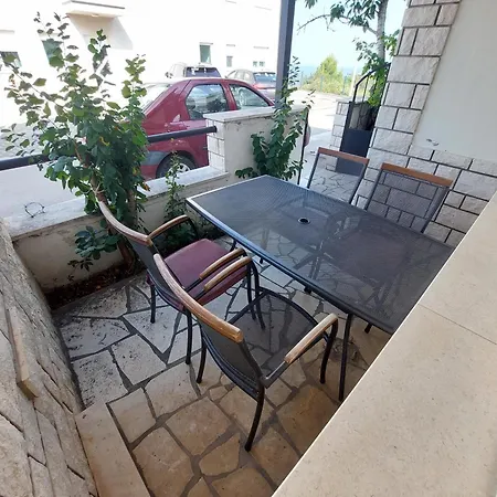 Apartment Primo Lusic Primosten