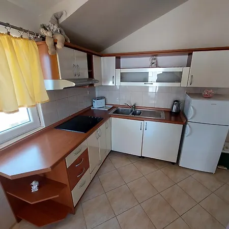 Primo Lusic Apartment Primosten