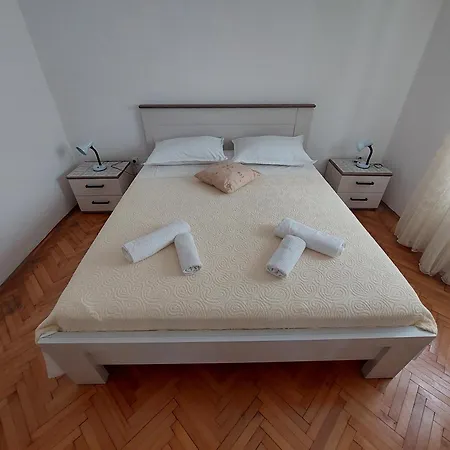 Apartment Primo Lusic
