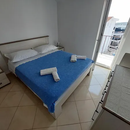 Apartment Primo Lusic