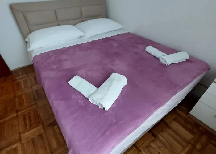 Primo Lusic 公寓 普利莫顿